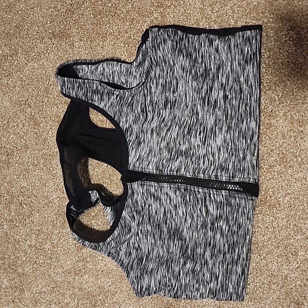 Sports bra